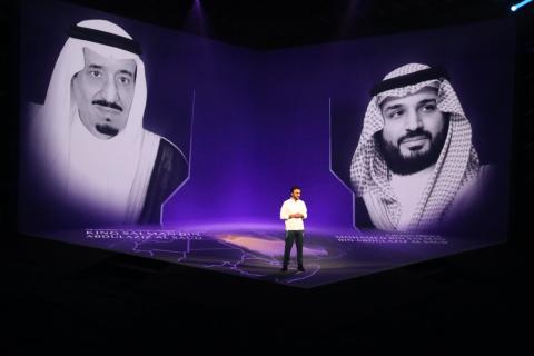 وزير الرياضة السعودي يطلق أكاديمية «مهد» ويعد بصناعة أبطال الذهب