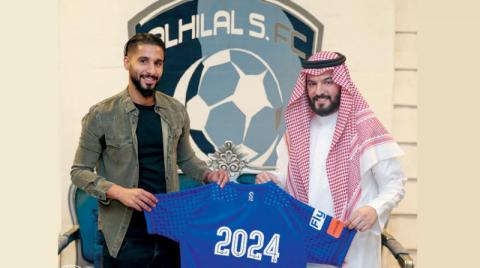 الهلال يؤمن هجومه بعقد السنوات الأربع مع الشهري