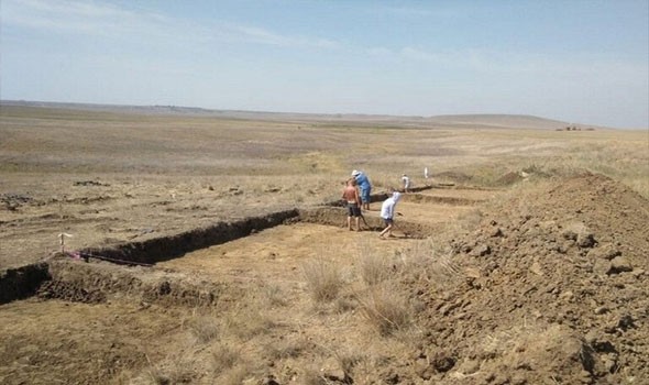 علماء آثار يعثرون على قرية قديمة في “القرم” تعود إلى
