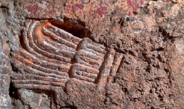 اكتشاف مقابر صخرية تعود للقرن الـ12 قبل الميلاد في اليمن