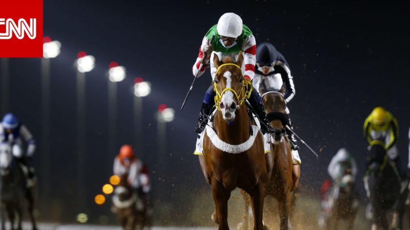 ولي العهد السعودي يتوج الفائز بكأس السعودية الأغلى في تاريخ سباقات الخيل