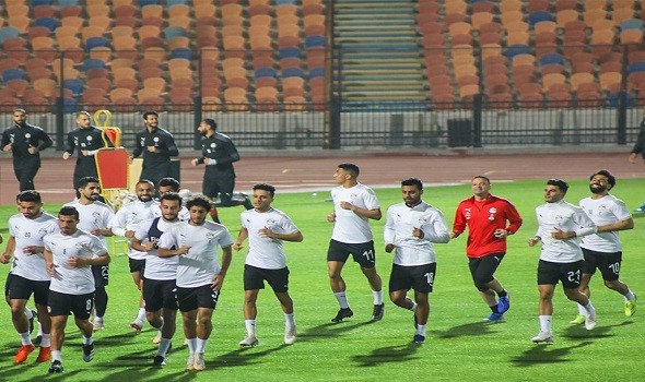 منتخب مصر يتعادل مع كينيا ويتأهل لكأس الأمم الإفريقية للمرة