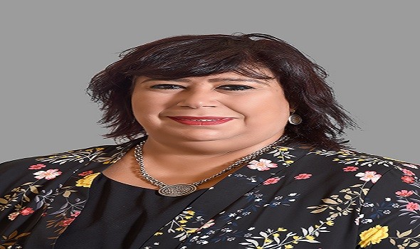 وزيرة الثقافة المصرية تكرم فريق عمل أوبرا عايدة بعد النجاح