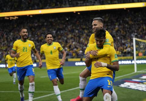 البرازيل تهزم كولومبيا وتبلغ نهائيات كأس العالم