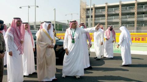 «فورمولا السعودية»… سباق استثنائي يلهب حلبة جدة تحت الأضواء الكاشفة