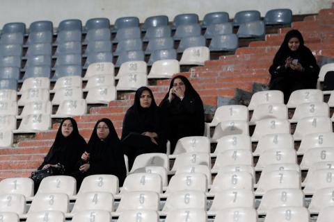 «السيدات والفلفل» قد يطيحان بمشاركة إيران في مونديال قطر