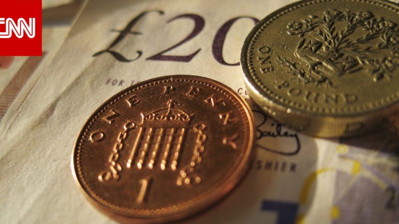 انهيار الجنيه البريطاني سيجعل التضخم أسوأ ويدفع أسعار الفائدة إلى الأعلى