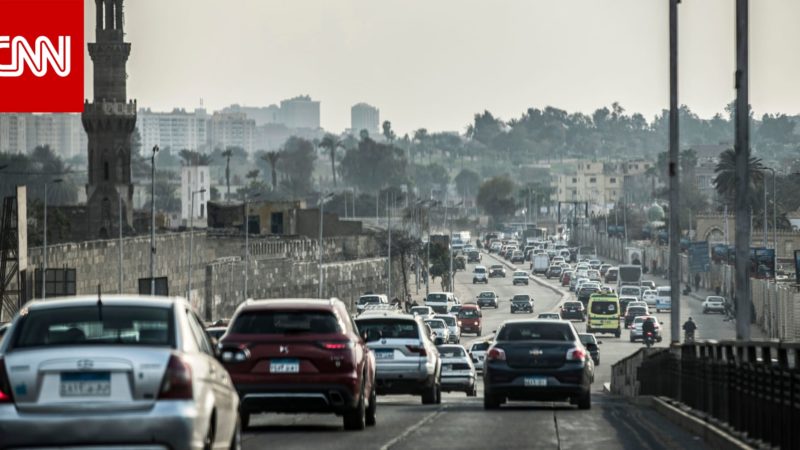 انخفاض مبيعات السيارات في مصر بأكثر من النصف.. وتجار: الاستيراد السبب
