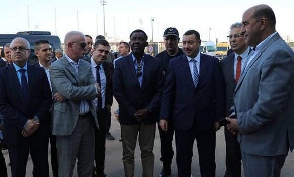 الأمين العام  للكونفدرالية الإفريقية في زيارة تفقدية إلى ملاعب وهران وعنابة
