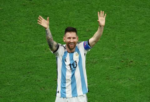 ميسي يقود الأرجنتين للفوز بكأس العالم للمرة الثالثة في تاريخها بعد نهائي مجنون