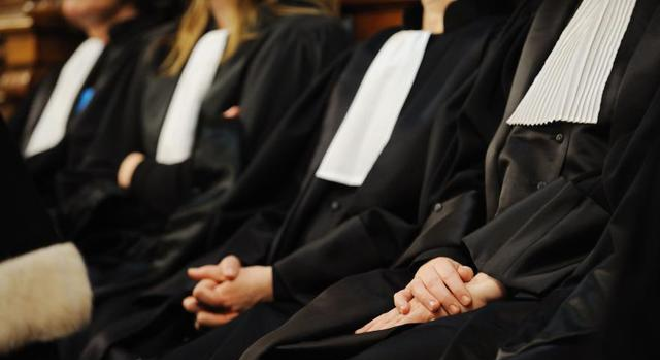 14 Avocats(tes) Poursuivi(e)s Devant Le Tribunal Militaire