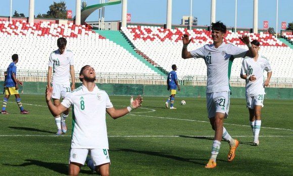 المنتخب الجزائري يستهل الدورة الدولية بفوز على جزر القمر (3-1)