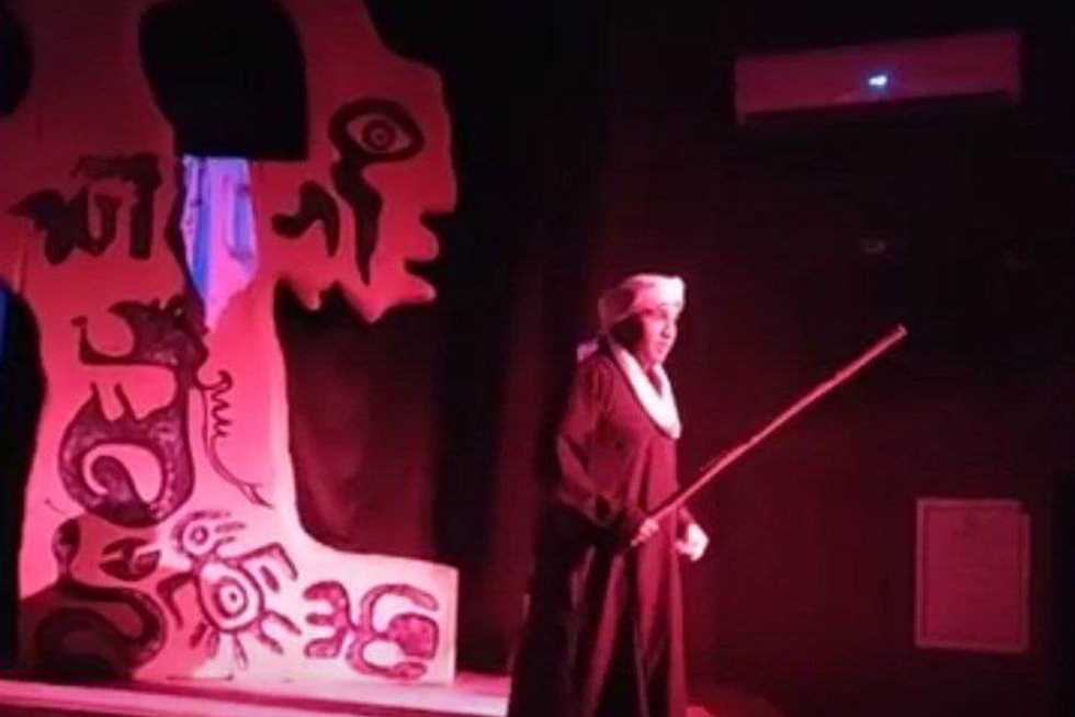 ثقافة بني مزار بالمنيا تواصل العرض المسرحي «مغامرة رأس المملوك جابر»