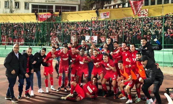 شباب بلوزداد يفوز أمام شبيبة القبائل 2-0 و يتأهل إلى الدور ال16