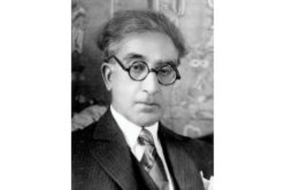 فى ذكرى ميلاده ووفاته فى ٢٩ أبريل .. «كفافيس».. كما وصفه صاحب زوربا اليونانى «كازانتزاكيس»