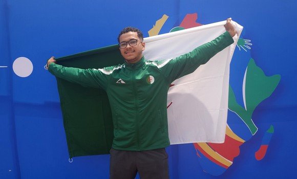 بار جابر يهدي الجزائر ميداليتها الذهبية الاولى