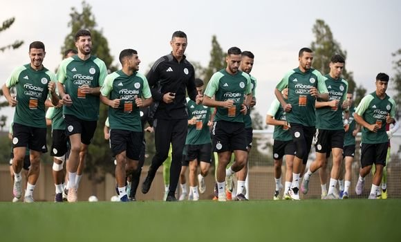 المنتخب الوطني يرفع وتيرة التحضيرات تحسبا لمباراة غينيا