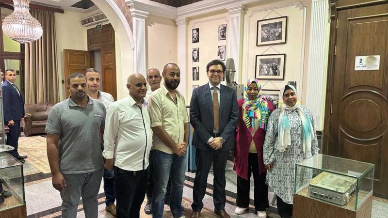 وزير الثقافة يتفقد قصر السينما ويشيد بأنشطته ودوره في دعم المواهب الشابة