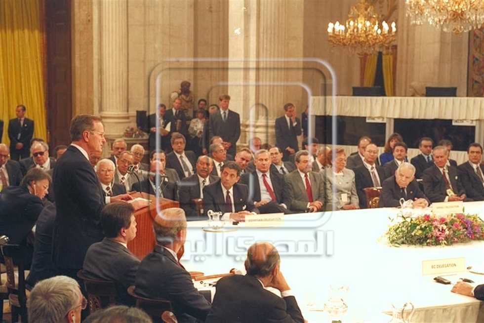 «زي النهاردة».. انعقاد مؤتمر مدريد للسلام (30 أكتوبر 1991)