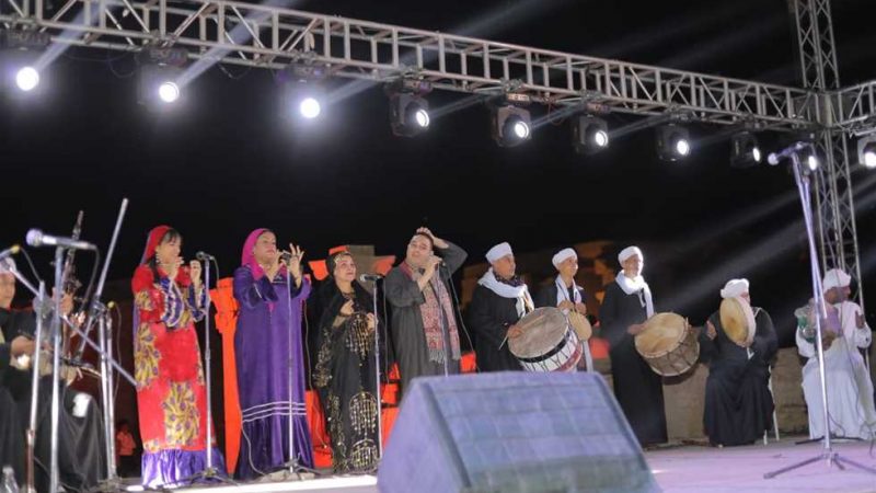 افتتاح مهرجان الفنون والحرف التراثية في معبد دندرة بـ قنا (صور)