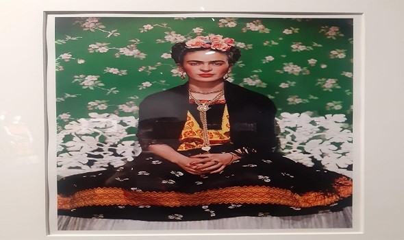 لوحة فريدا كاهلو الذاتية تحقق أغلى بيع لفنانة في المزاد