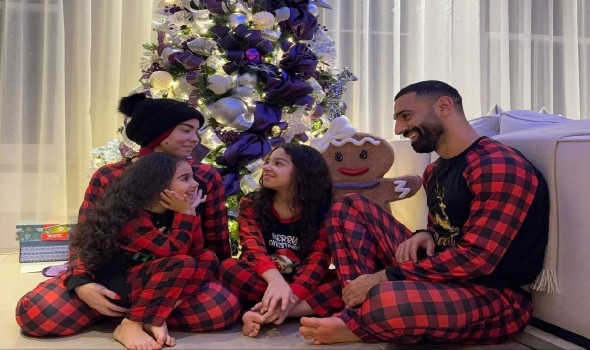 محمد صلاح يحتفل بالكريسماس في المغرب مع مكة وكيان أثناء